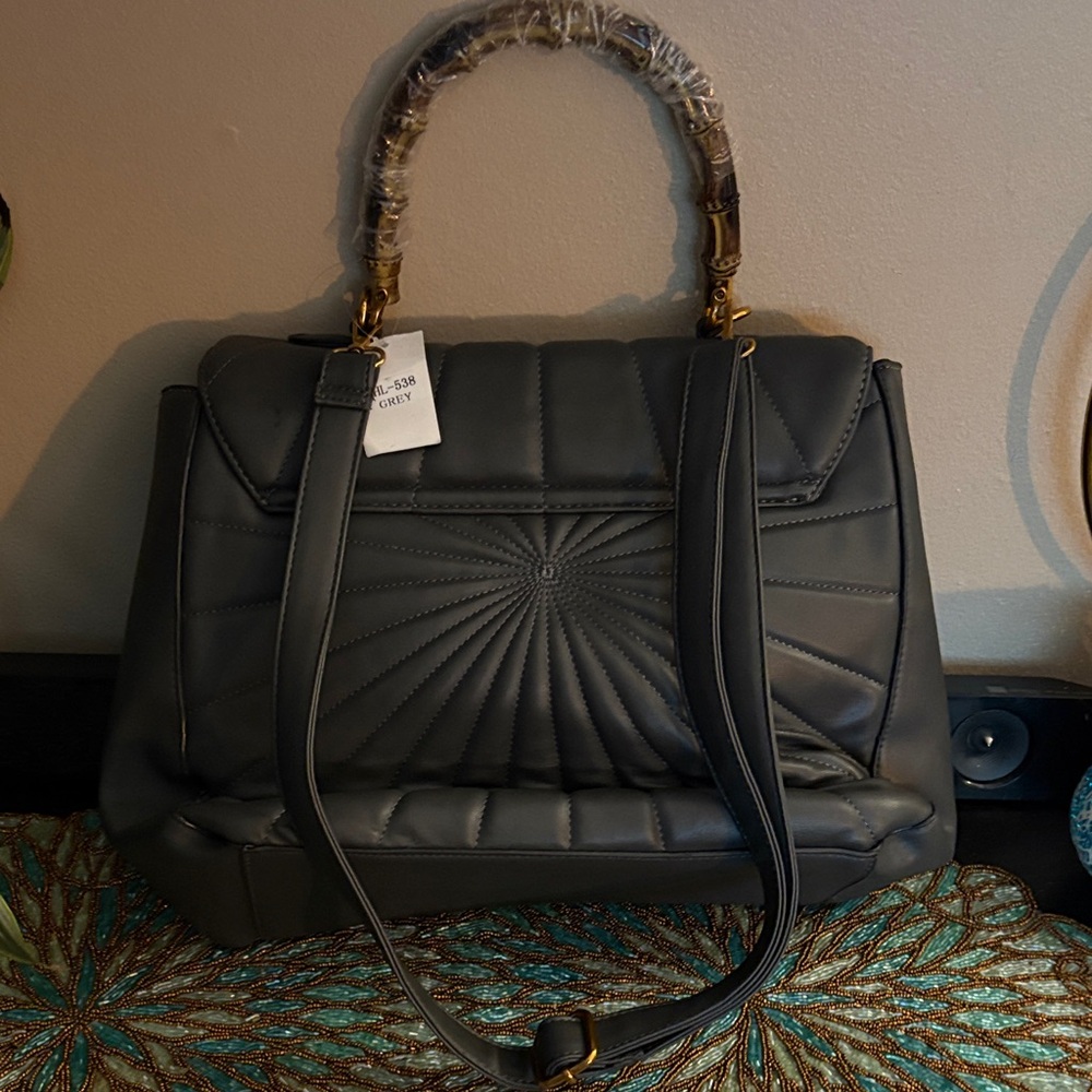Elegant Gray Handbag with Gold Bee Accent - Picture 2 of 8